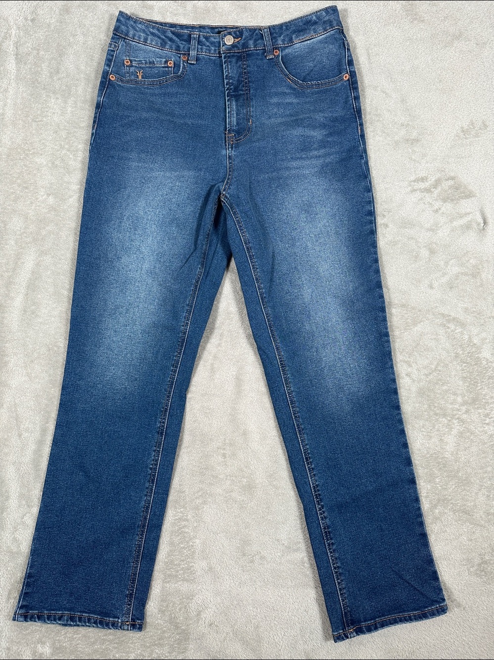 Frye Denim Medium Wash High-Rise Straight Leg Jeans Size 31 
(tagged 8/29)